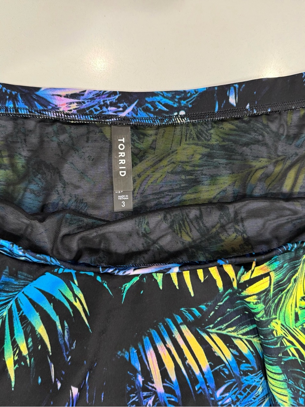 Torrid Women’s Plus Size 3 Tropical Shadows Floral Print swim suit  Skort - Picture 3 of 7